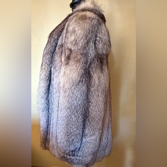 Elegant Crystal Fox Fur Coat in Brown and Gray - Picture 2 of 10